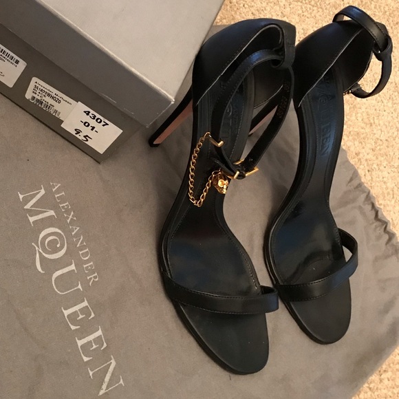 Alexander McQueen 39 1/2 9.5 - Picture 1 of 8